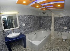 Royal Penguin Boutique Hotel & Spa