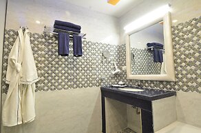 Royal Penguin Boutique Hotel & Spa