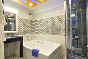 Royal Penguin Boutique Hotel & Spa