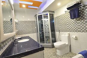 Royal Penguin Boutique Hotel & Spa