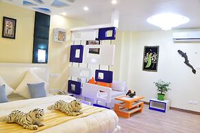 Royal Penguin Boutique Hotel & Spa