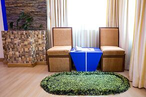 Royal Penguin Boutique Hotel & Spa