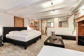 Will & Tate City Stay