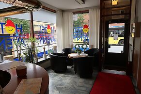 Hotel Aveny Bed & Breakfast