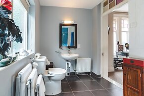 OYO Rayanne House Guest Accommodation