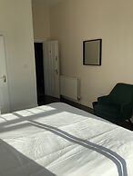 OYO Rayanne House Guest Accommodation