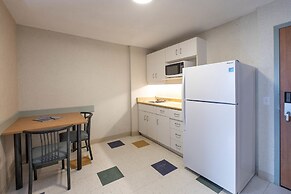 Residence & Conference Centre - Barrie