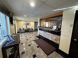 Eco-Lux Inn