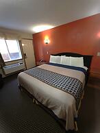 Eco-Lux Inn