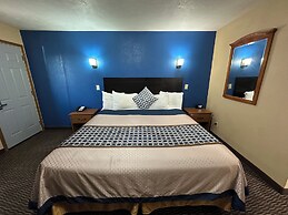 Eco-Lux Inn