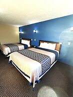 Eco-Lux Inn