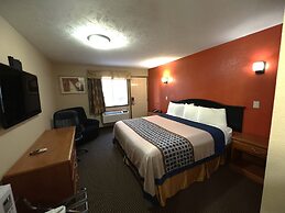 Eco-Lux Inn