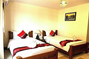 Aiyaree Place Hotel