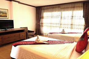 Aiyaree Place Hotel