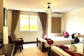 Aiyaree Place Hotel