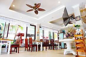 Aiyaree Place Hotel