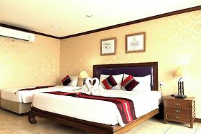 Aiyaree Place Hotel