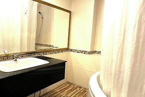 Aiyaree Place Hotel