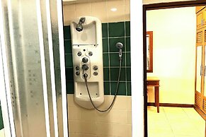 Aiyaree Place Hotel