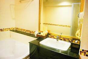 Aiyaree Place Hotel
