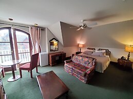 Madison Manor Boutique Hotel