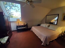 Madison Manor Boutique Hotel