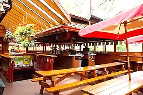 Madison Manor Boutique Hotel