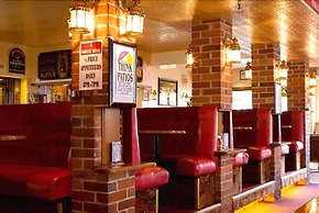 Madison Manor Boutique Hotel