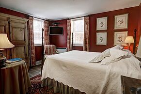 200 South Street Inn