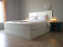 Hub Hua Hin 57 Hotel