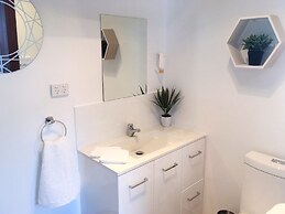 Motel Mayfair on Cavell