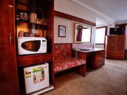 Motel Mayfair on Cavell