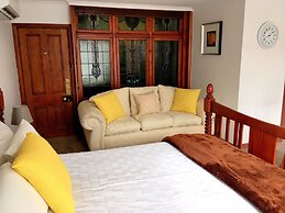 Motel Mayfair on Cavell