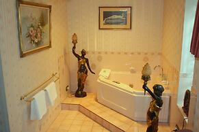 Motel Mayfair on Cavell