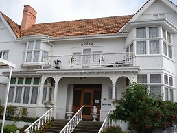 Motel Mayfair on Cavell