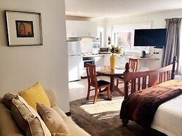 Motel Mayfair on Cavell