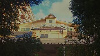 Limburi Hometel
