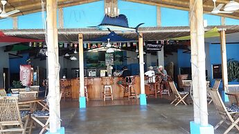 Fish Hook Marina & Lodge