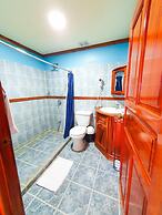 Fish Hook Marina & Lodge