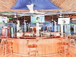 Fish Hook Marina & Lodge