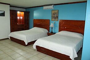 Fish Hook Marina & Lodge