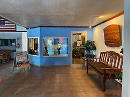 Fish Hook Marina & Lodge