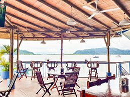 Fish Hook Marina & Lodge