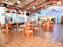 Fish Hook Marina & Lodge