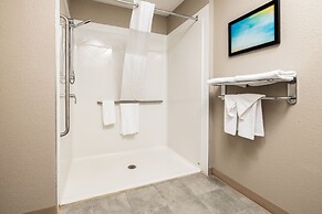 Home Inn and Suites Lloydminster