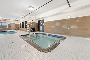 Home Inn and Suites Lloydminster