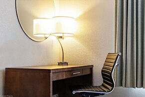 Home Inn and Suites Lloydminster