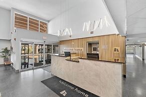 Home Inn and Suites Lloydminster