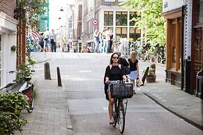 The Flying Pig Uptown Hostel