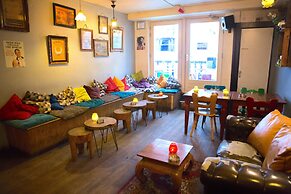 The Flying Pig Downtown Youth Hostel